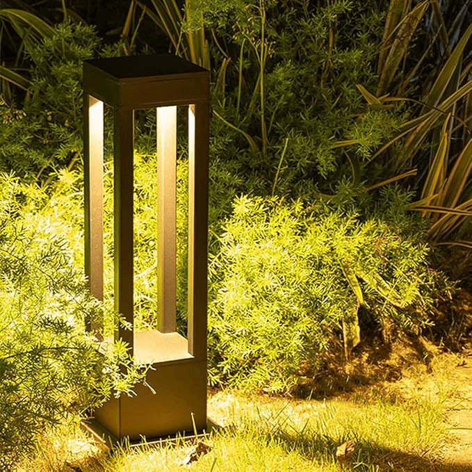 Solar LED Outdoor Pathway Lamp - Garden Light