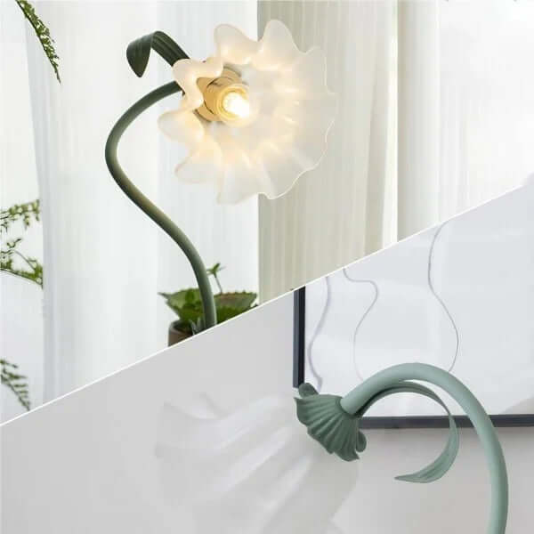 Adjustable Flower Table Lamp