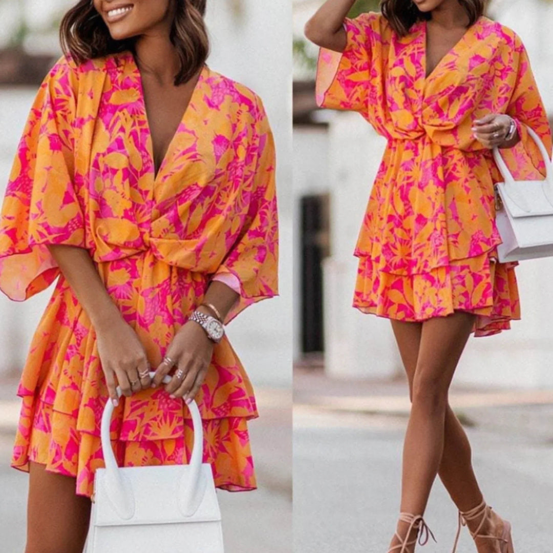 Elegant women's mini dress, comfortable and versatile. Ideal for parties, summer outings, or casual events.