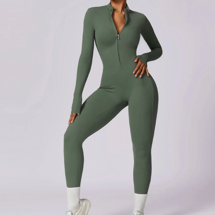 Stylish women's jumpsuit, comfortable & elegant. Versatile one-piece outfit for fashionable casual spring/summer wear.