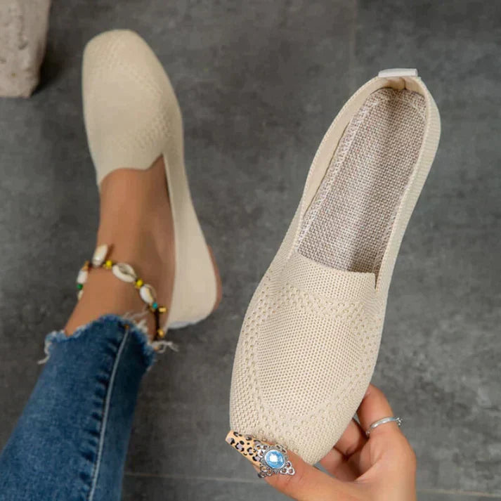 Chic women's slip-on loafers. Effortless style & all-day comfort. Perfect versatile everyday flats for women's fashion.