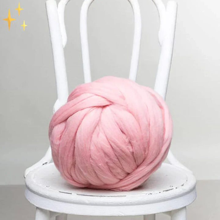 Versatile 1000g XL chunky wool yarn for DIY blankets, knitting, crafting, and unique home decor items.