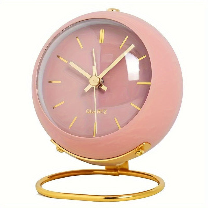 Vintage analog desk clock for home office, bedroom. Features a loud bell alarm, classic design, and battery power.