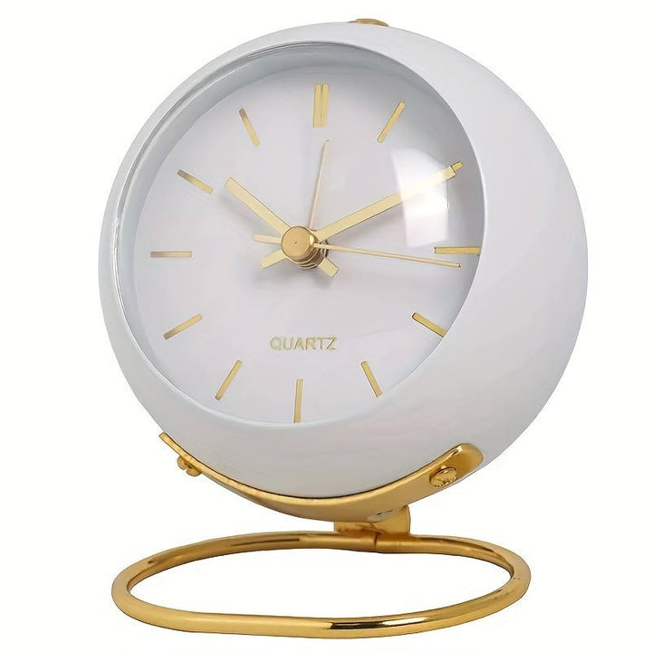 Simple classic analog alarm clock. Loud twin-bell, vintage design, battery operated. Perfect for bedroom & desk.