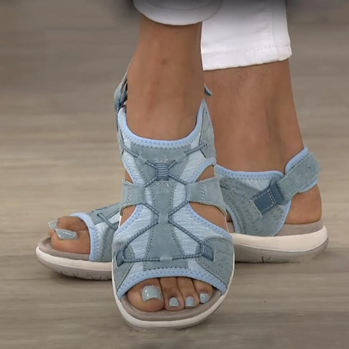 Comfortable women's sporty sandals, perfect for all-day summer walking and support.