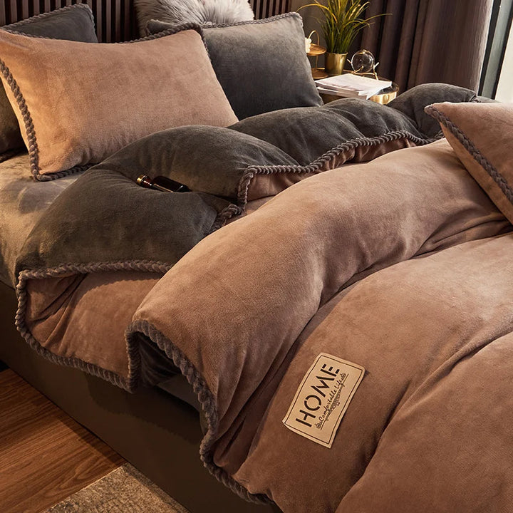 Velvet fleece duvet cover set, combining luxury, softness, and warmth for the perfect winter bed.