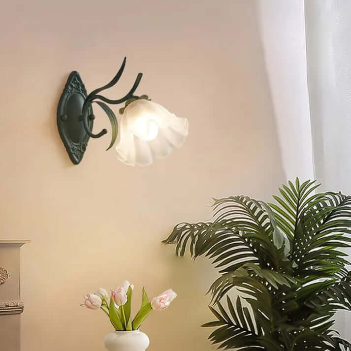 Floral Wall Lamp, Iron & Acrylic, 22cm