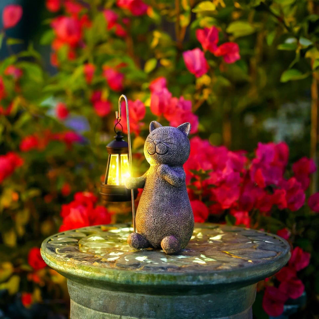 Solar Resin Cat Garden Statue with Golden Light