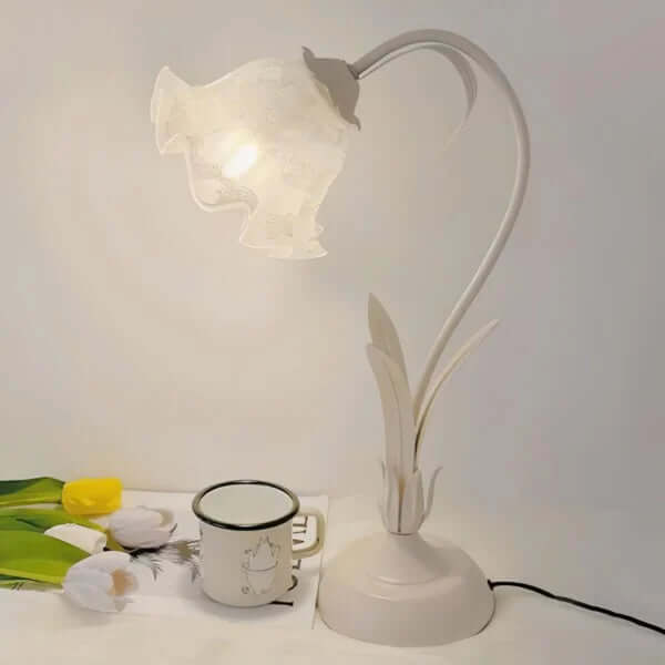 Adjustable Flower Table Lamp
