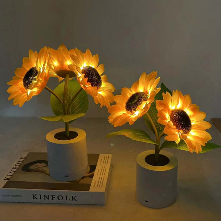 LED Sunflower Lamp - Decorative Table Lamp