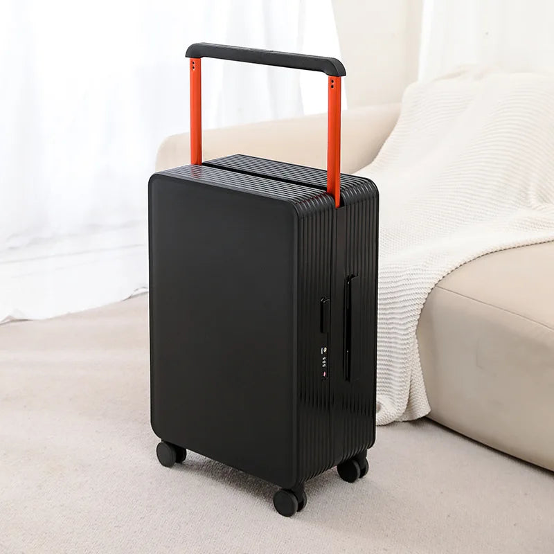 Robust Dublin PP hard shell luggage, perfect for organized travel; features smooth spinner wheels.