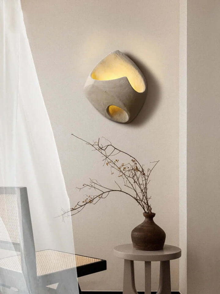 Resin Art Deco Wall Lamp