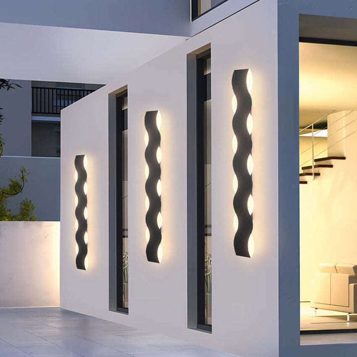 Modern Wave LED Outdoor Wall Light