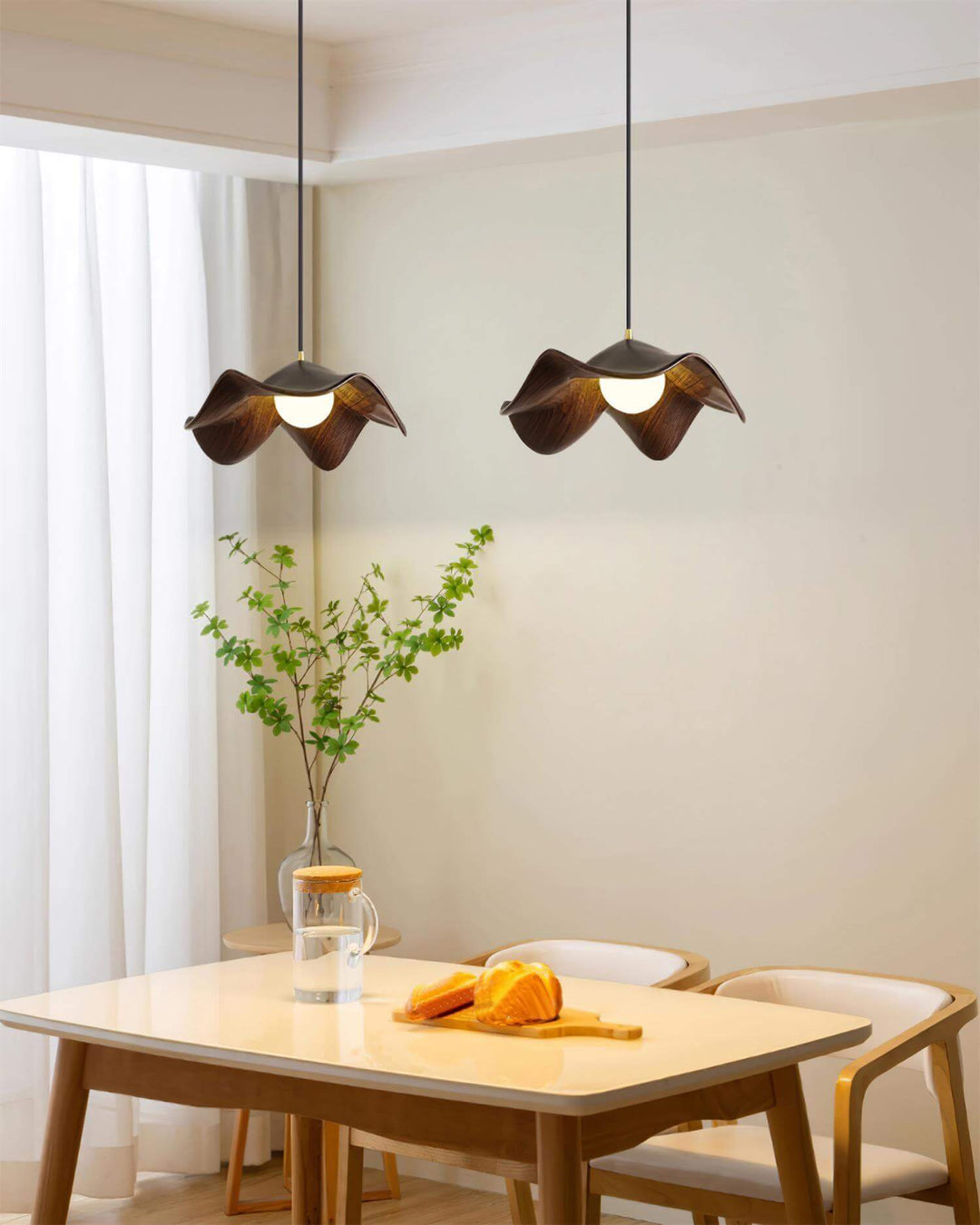 Decorative Resin Pendant Lamp with Leaf Design