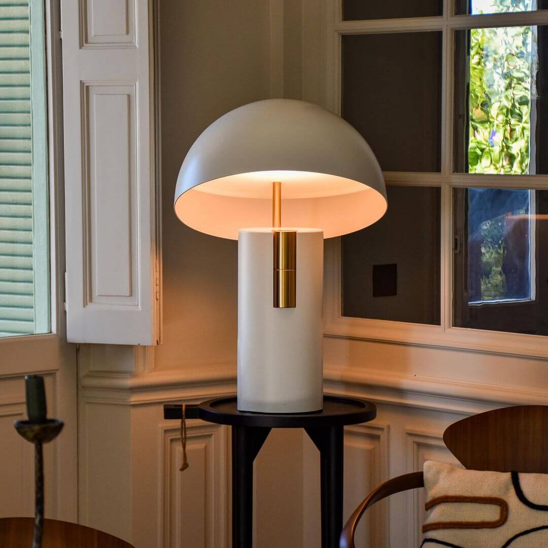 Modern Rotating Cylinder Table Lamp with LED