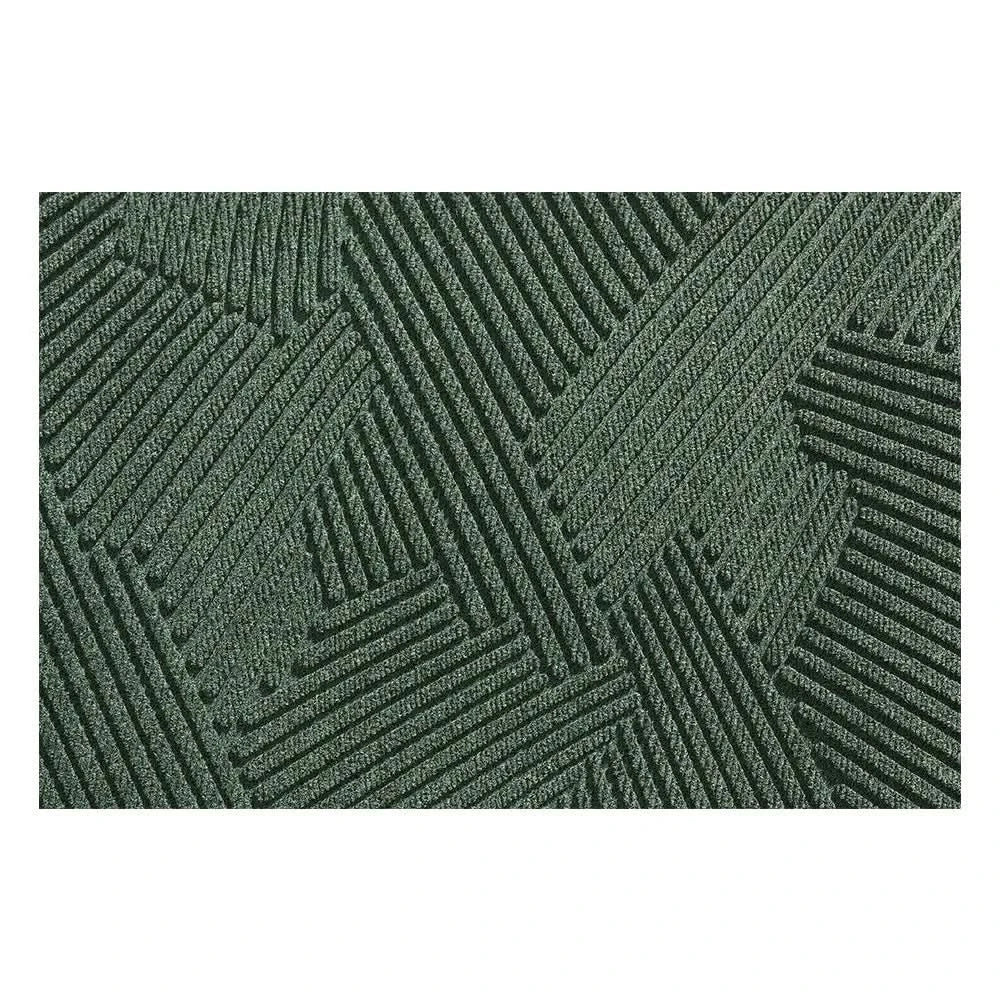 Eco-friendly polypropylene indoor doormat, non-slip & durable entrance mat. Sustainable home decor.