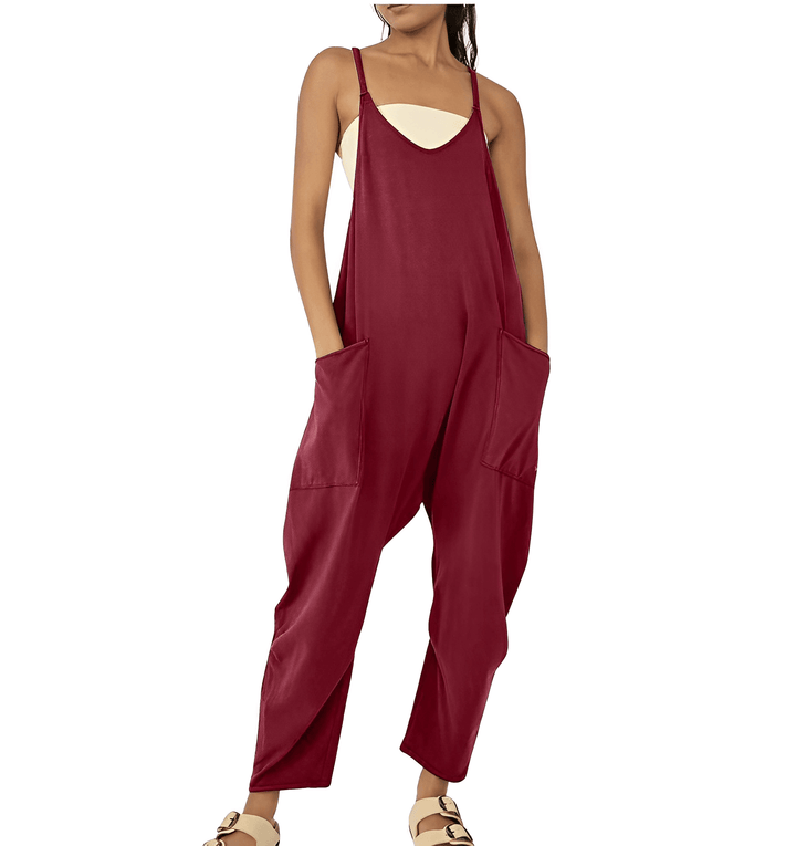 Women's stylish one-piece sleeveless jumpsuit, perfect for casual outings with its handy pockets.