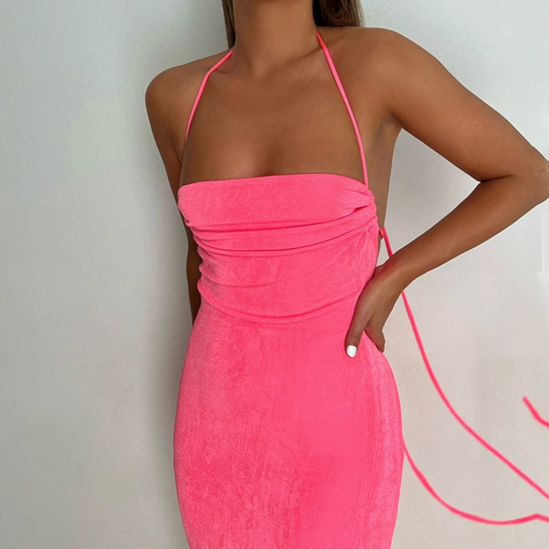 Elegant women's white low back maxi dress for formal summer parties.