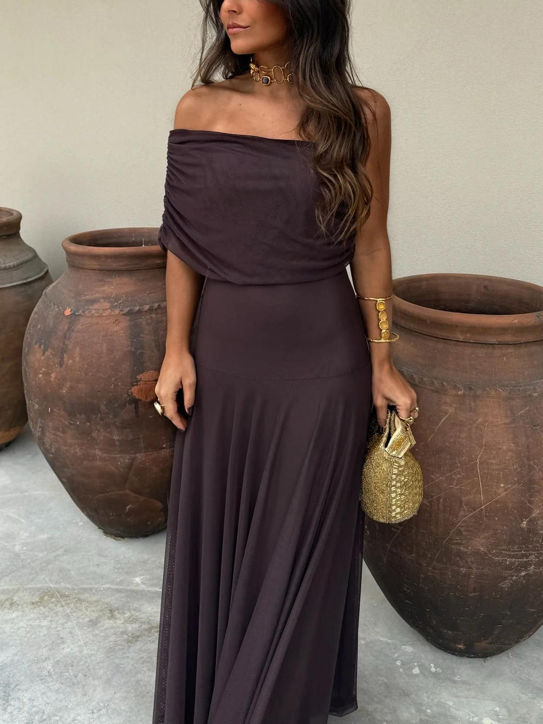 Sophisticated women's off-shoulder brown maxi dress, a stunning long dress for parties.