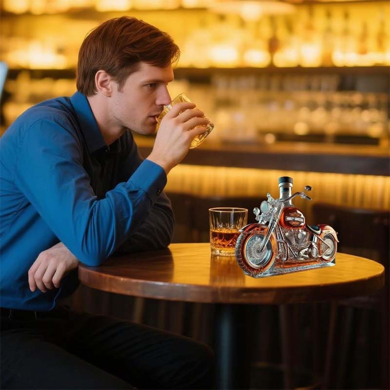 Stylish motorcycle shaped whiskey decanter, a decorative piece for any home bar or man cave. Premium glass.