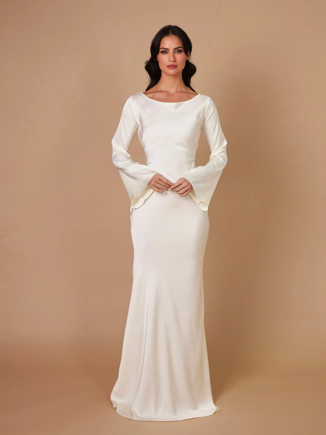 Stylish long sleeve maxi dress for women, an elegant formal evening gown perfect for special occasions.