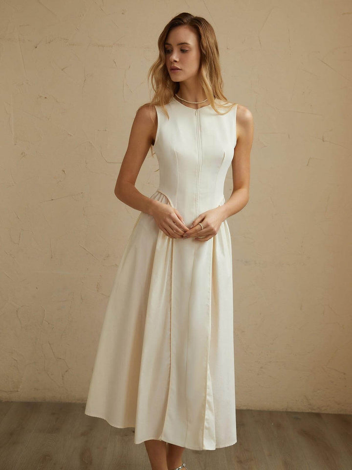 Comfortable women's elegant midi dress with pleats, perfect for summer casual or formal events.