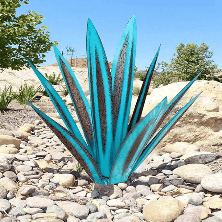 Elegant solar agave light, handcrafted garden decor. Waterproof outdoor lighting for patio & lawn.