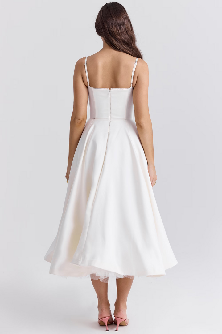 Stylish retro midi dress, an elegant choice for women's special occasions.