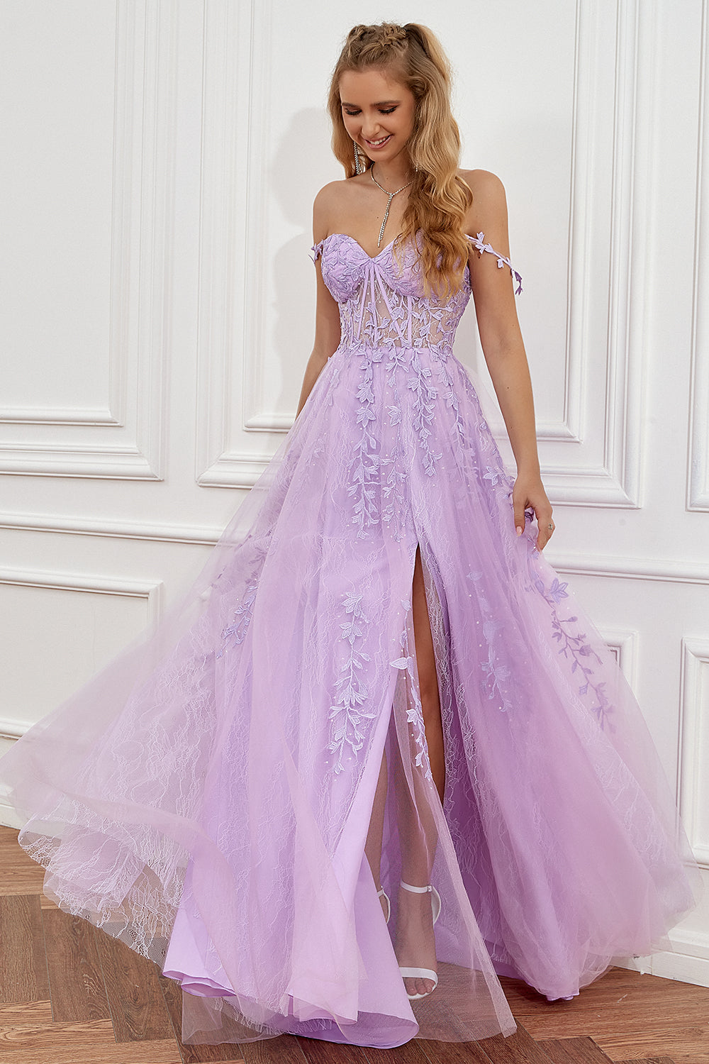 Stylish A-line ball gown, a sophisticated gala dress for women's special occasion wear.