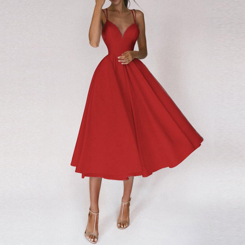 Timeless women's elegant formal dress, offering a classy, sophisticated look for any special occasion.