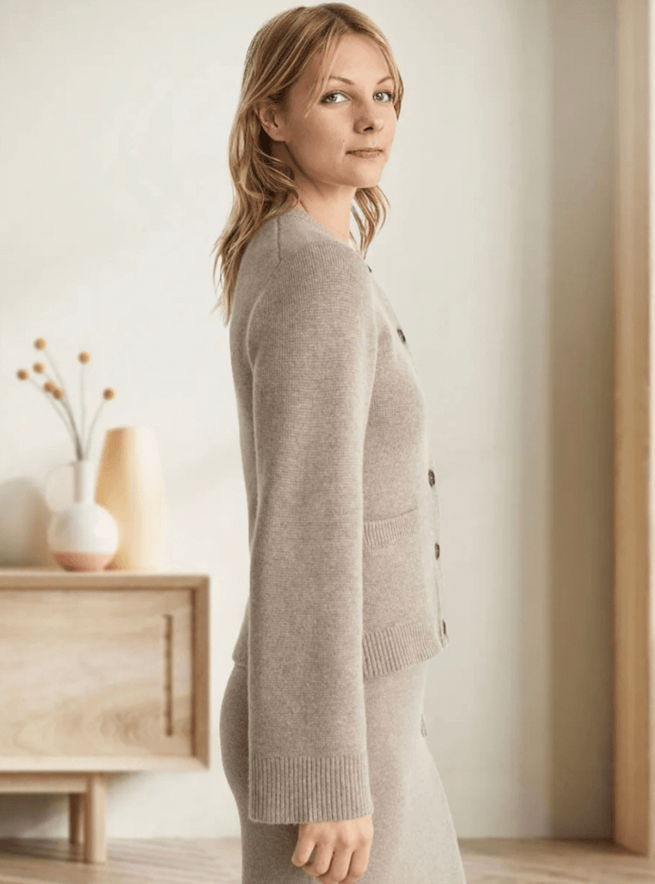 Versatile women's long sleeve sweater with flare sleeves, ideal for fall and winter casual wear.