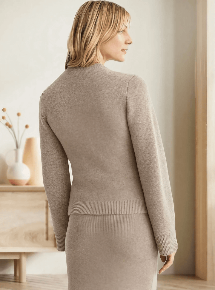Comfortable women's fall style sweater, long sleeve with fashionable flare cuffs, a chic apparel.
