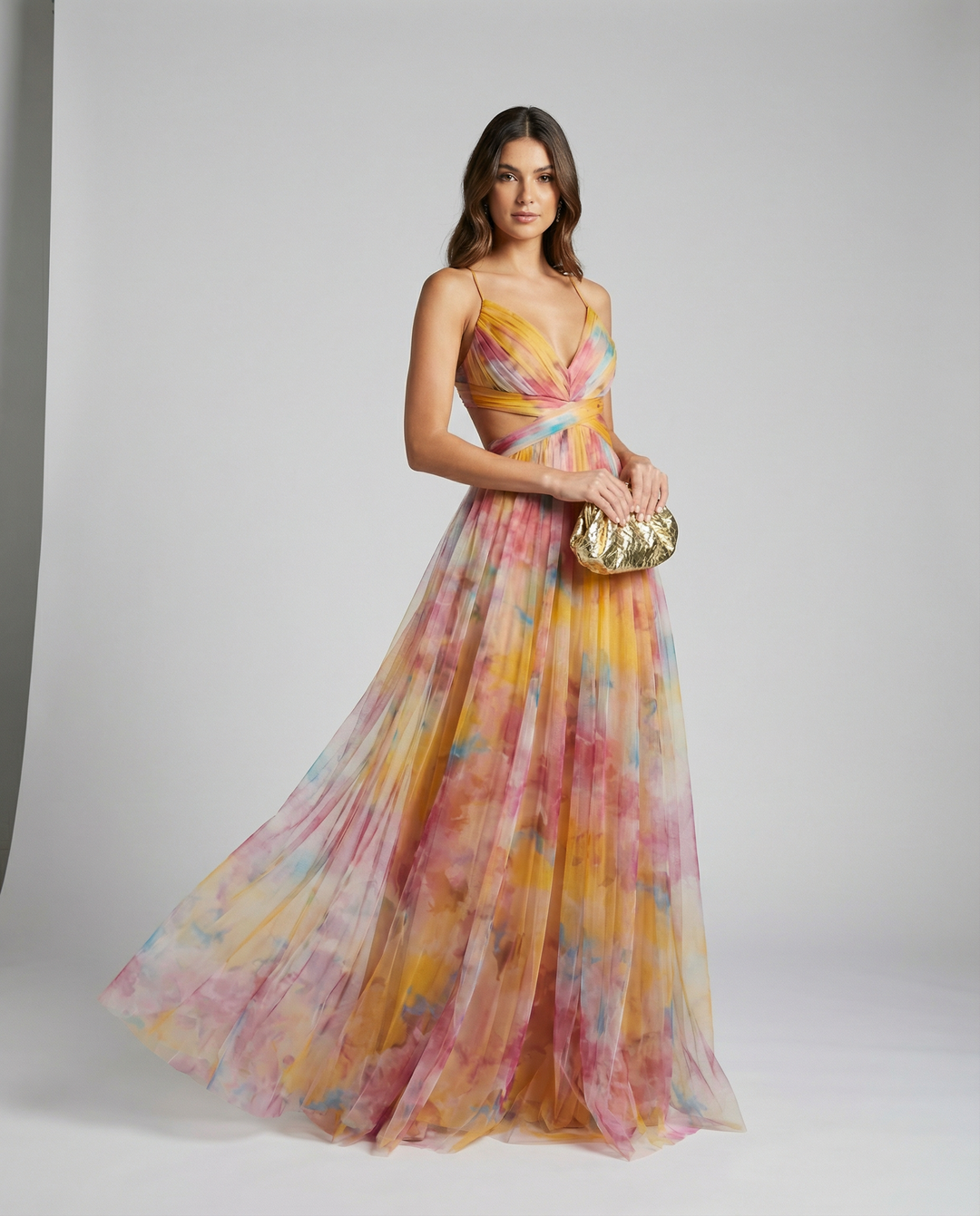 Beautiful sleeveless floral maxi dress for women, ideal as a summer dress or elegant evening gown.