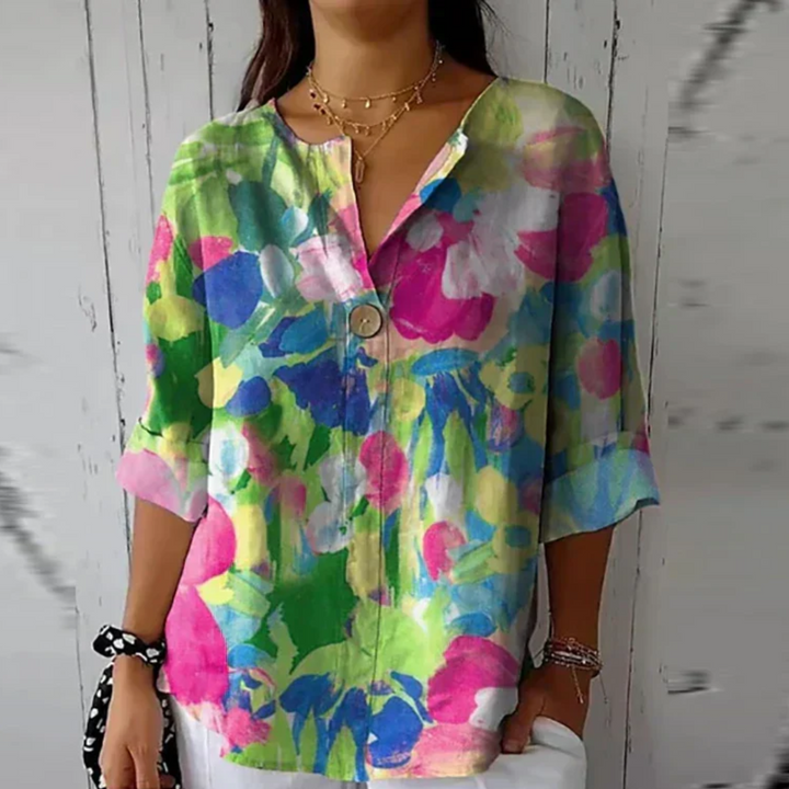 Wear this chic women's floral print blouse. Elegant and comfortable long-sleeve top for spring/summer styles.