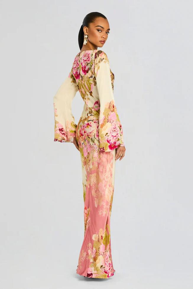 Chic women's bell sleeve maxi dress with vibrant floral print, suitable for special events & formal occasions.