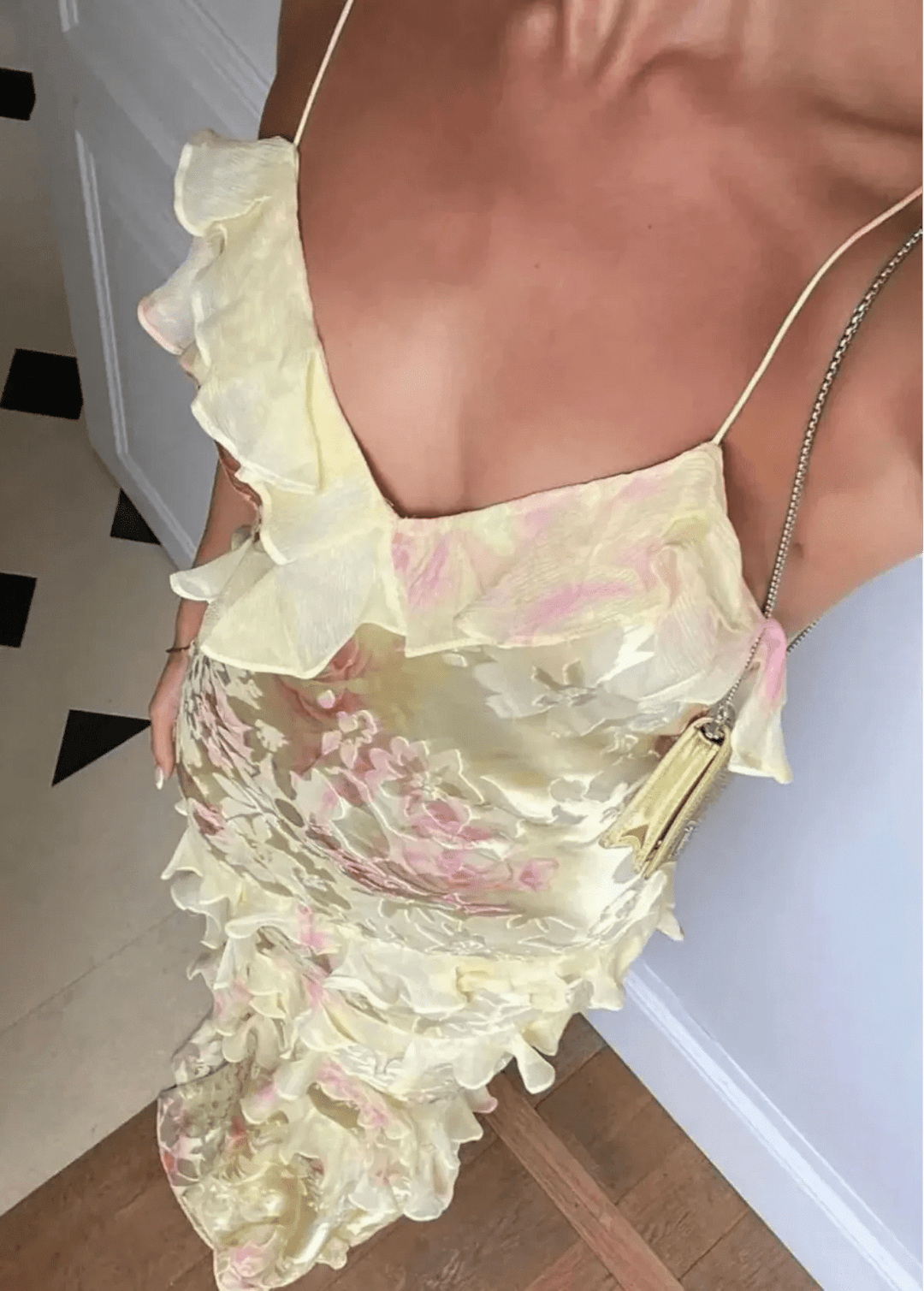 Formal women's flowy floral maxi dress, features spaghetti straps, ideal for summer parties.