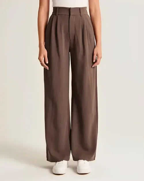 Versatile women's high-waist wide-leg pleated trousers, suitable for office wear, formal events, or elegant occasions.