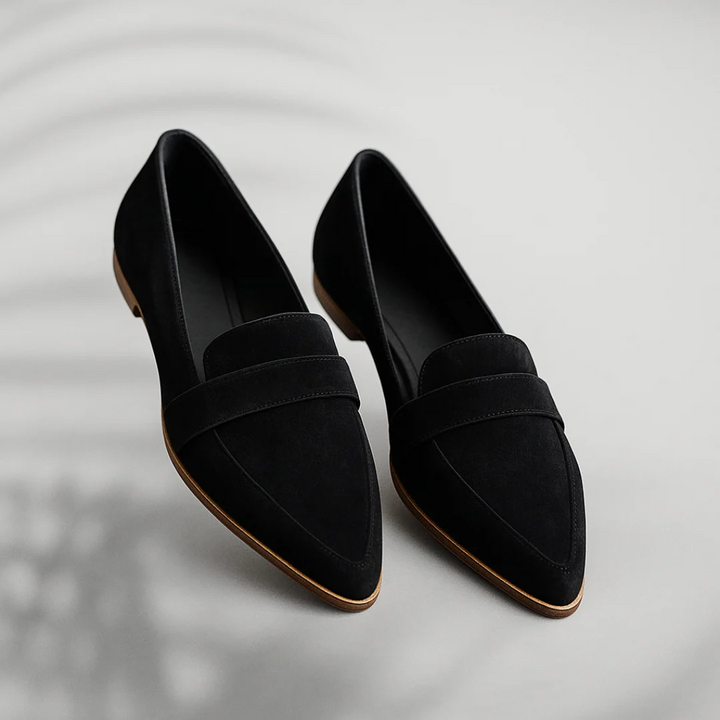 Comfortable slip-on women's loafers in a timeless Italian design for spring.