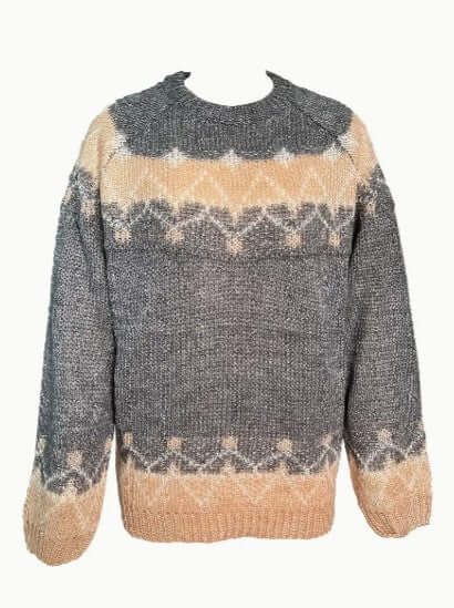 Everyday elegant women's knitted round neck sweater. Cozy long sleeve top for versatile fall.