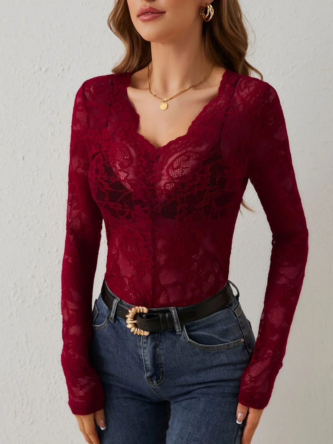 Feminine women's short-sleeve lace top, versatile fashion for elegant daily wear or special occasions.