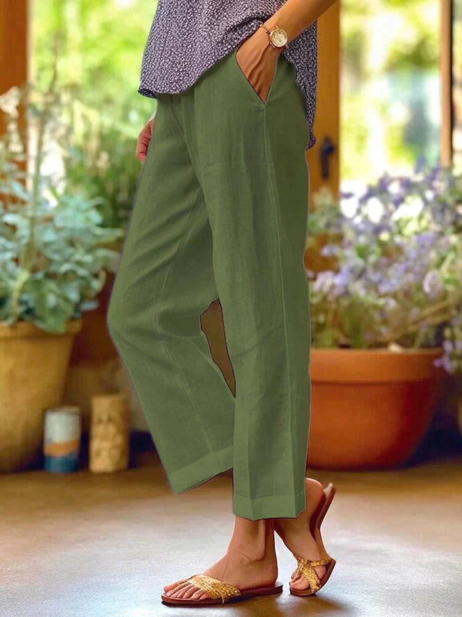 Lightweight women's elegant summer pants, perfect vacation wear for a comfortable and stylish warm-weather look.