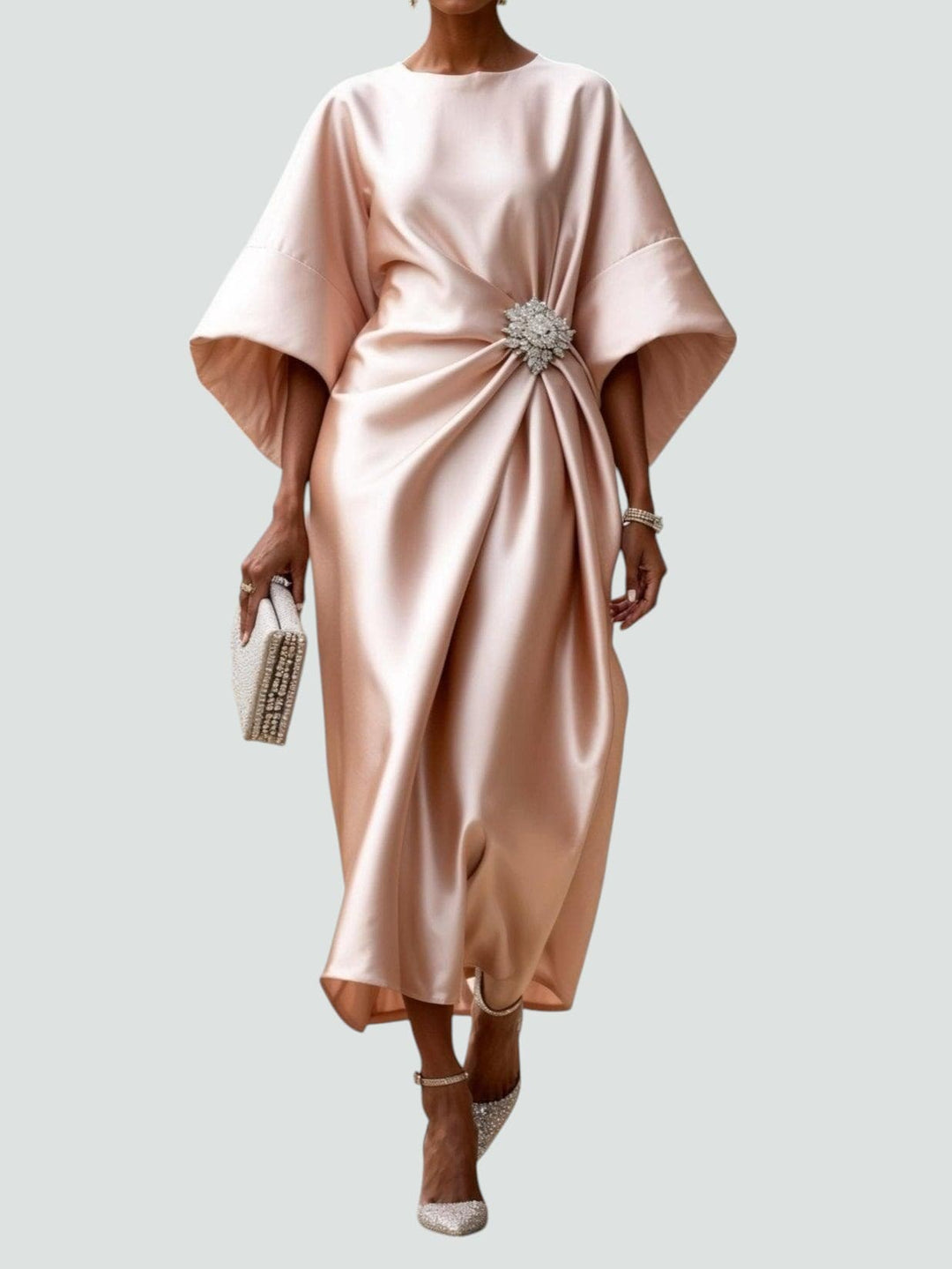 Chic & versatile women's long maxi dress, easily styled for elegant evening events or comfortable daily wear.