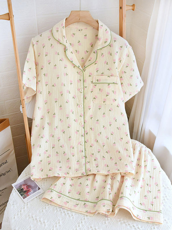 Comfortable women's cotton pajama set for summer. Breathable luxury loungewear, perfect for relaxing nights.