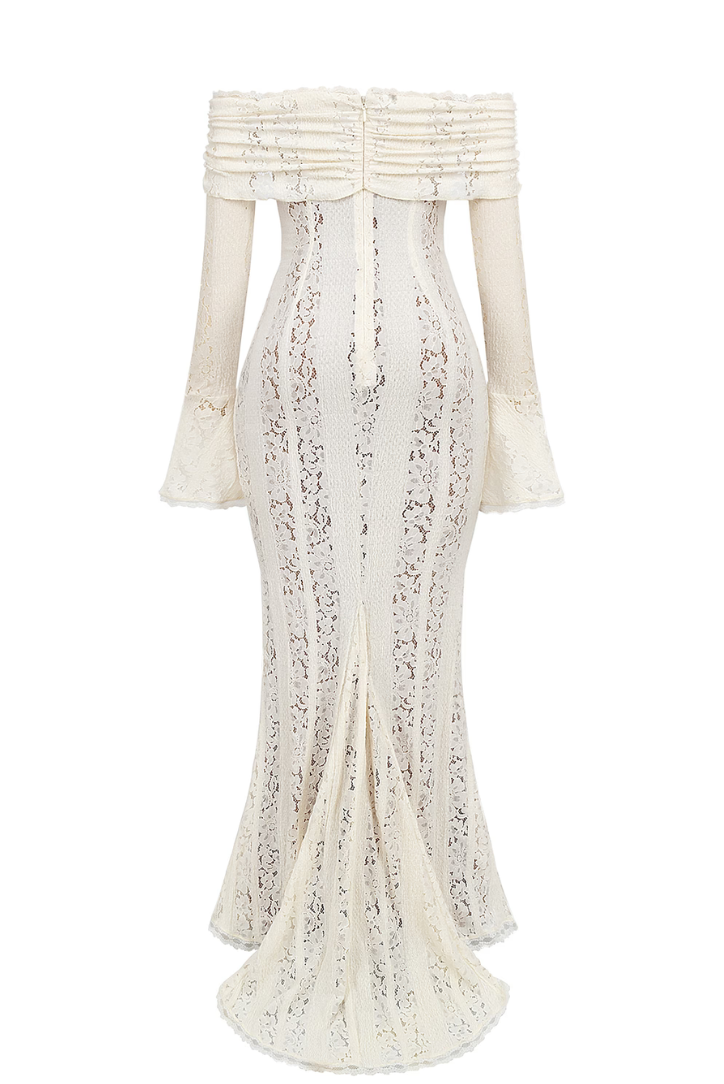 Exquisite women's off-shoulder formal maxi dress, a long white evening gown perfect for wedding guests.
