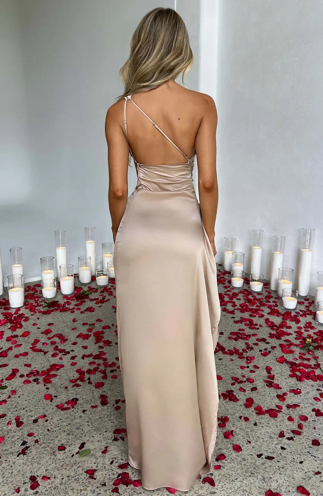 Women's elegant one-shoulder maxi dress, a perfect floor-length evening gown for formal parties & special events.