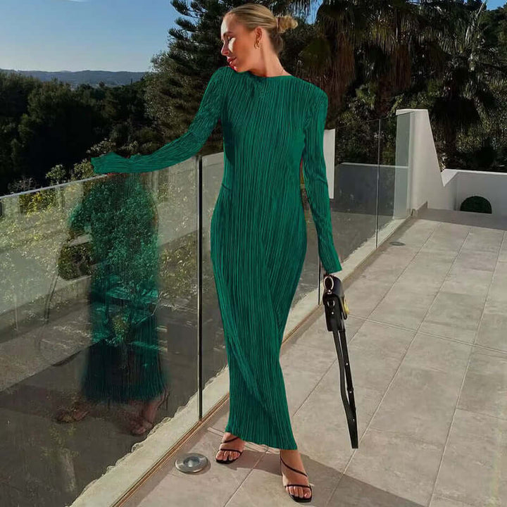 Flowy high-neck sleeveless maxi dress for women, ideal for elegant spring and summer fashion.