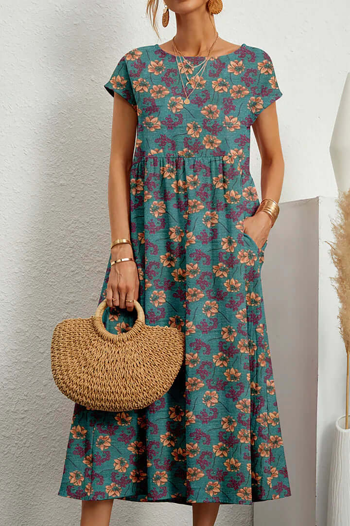 Chic women's elegant printed summer dress. A-line style, perfect for parties & breathable comfort.