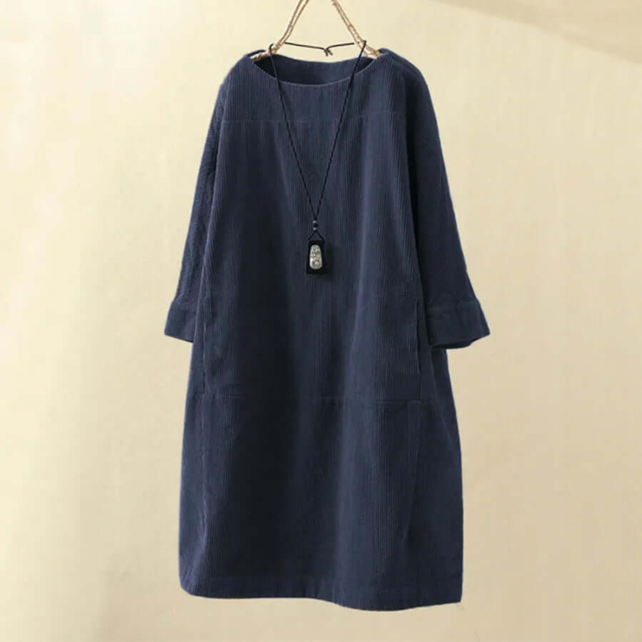 Chic women's vintage inspired swing dress. Elegant party & formal occasion wear, a beautiful midi dress.