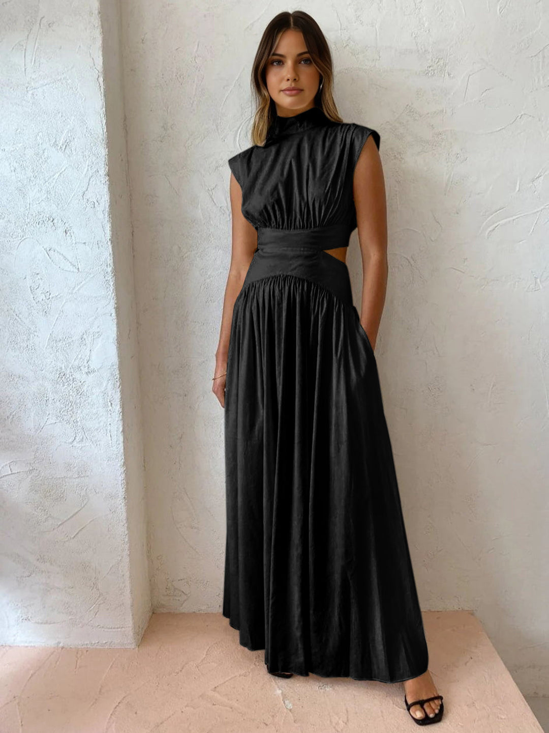 Elegant women's sleeveless maxi dress, a long formal gown perfect for evening events, parties & special occasions.