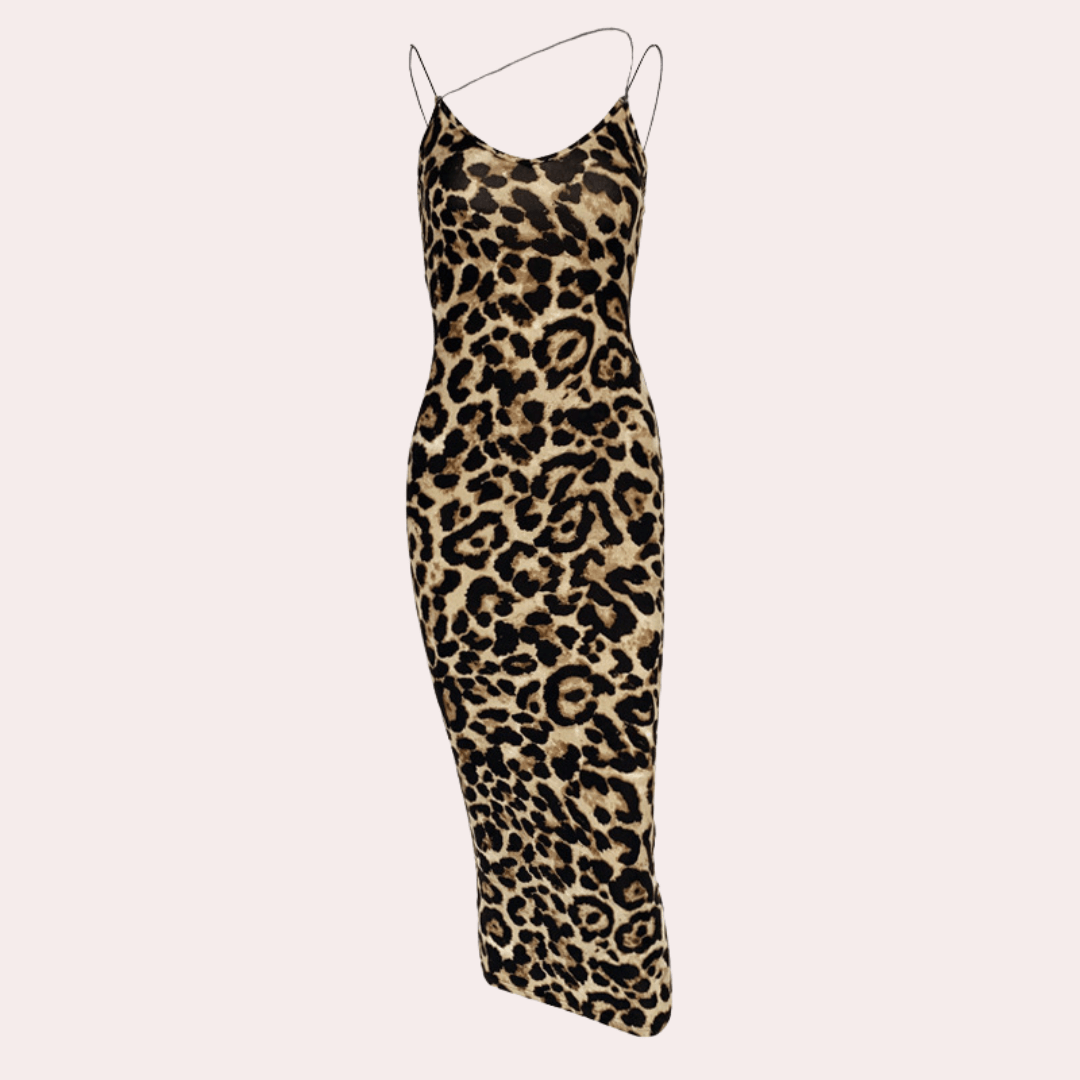 Fashionable women's snake print midi dress. A comfortable and elegant summer dress, versatile for any wardrobe.